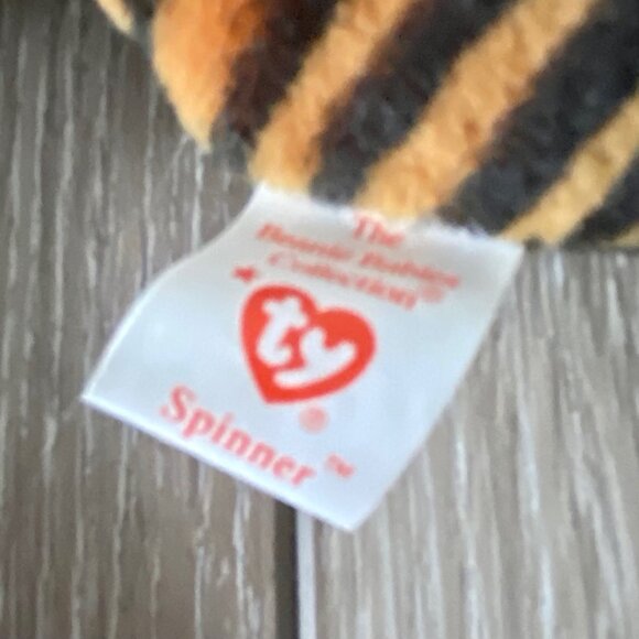Ty Beanie Baby "SPINNER"1996 - Retired, Rare, & with Errors - Halloween Beanie - Picture 4 of 10
